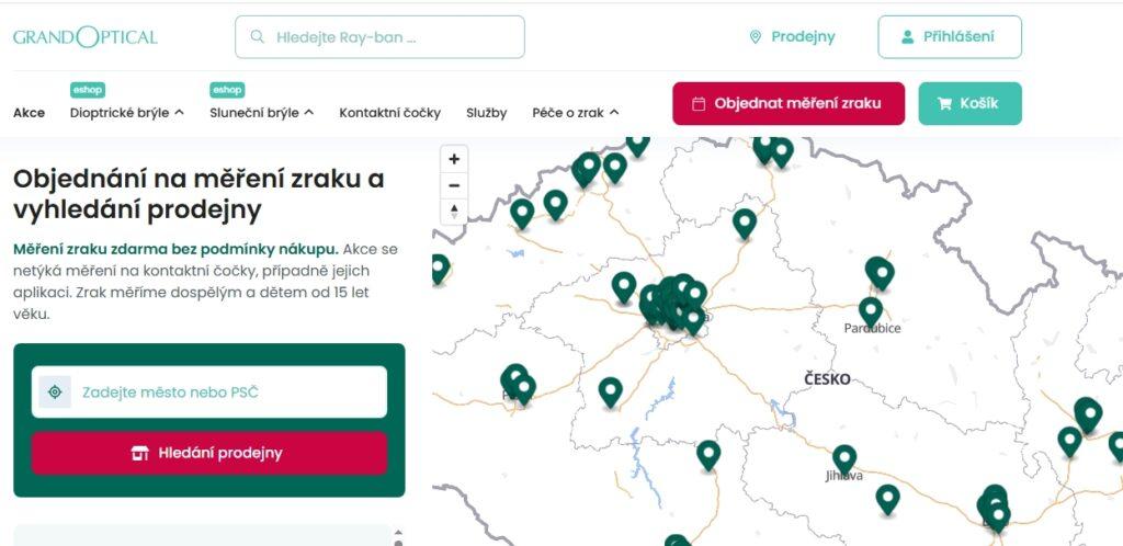 Na Grand Optical online si lze zarezervovat měření zraku. To probíhá v kamenné pobočce obchodu.