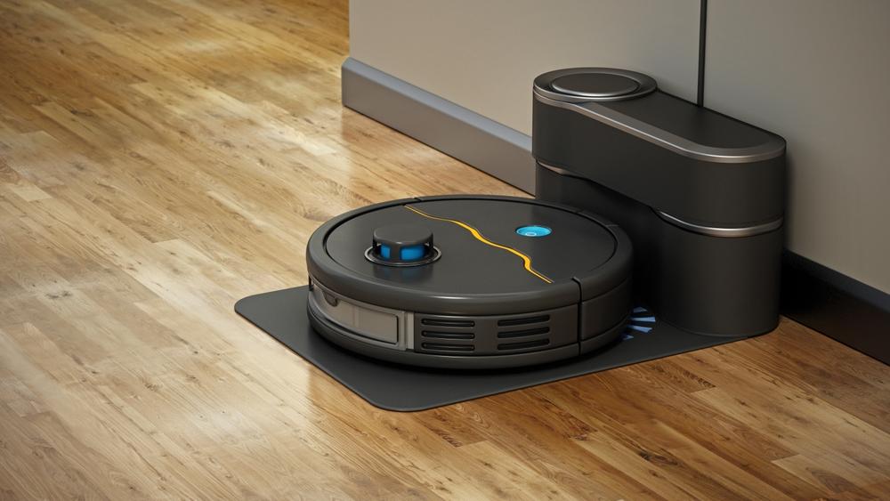 I když nenahradí důkladné ruční vytírání, robot s mopem výrazně usnadní každodenní úklid.