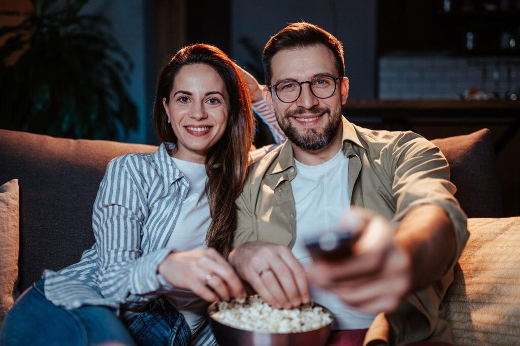 10 tipů, jak ušetřit na sledování filmů a seriálů - kde sledovat zdarma a online